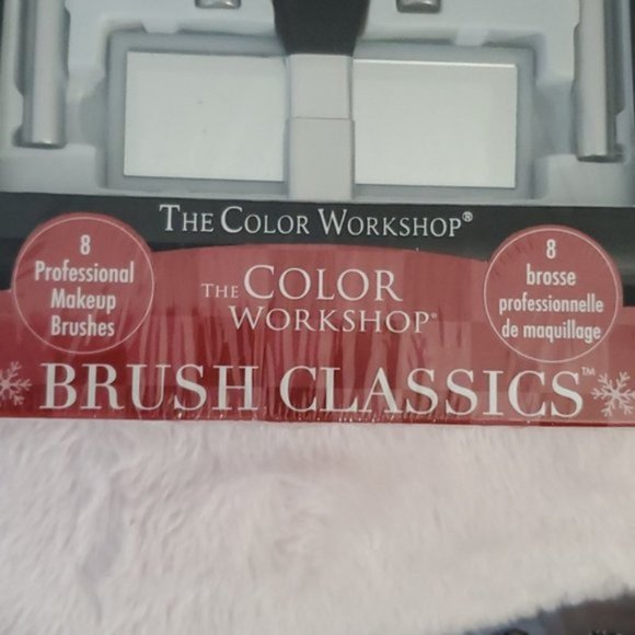 "The Color Workshop" 8 Professional Makeup Brushes + Mirror and Case- NW… - Picture 3 of 8